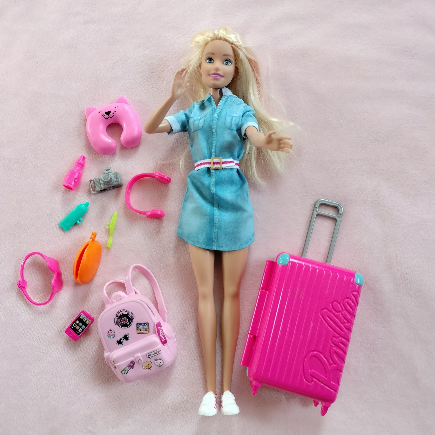 Barbie podróżniczka oryginalna z dodatkami
