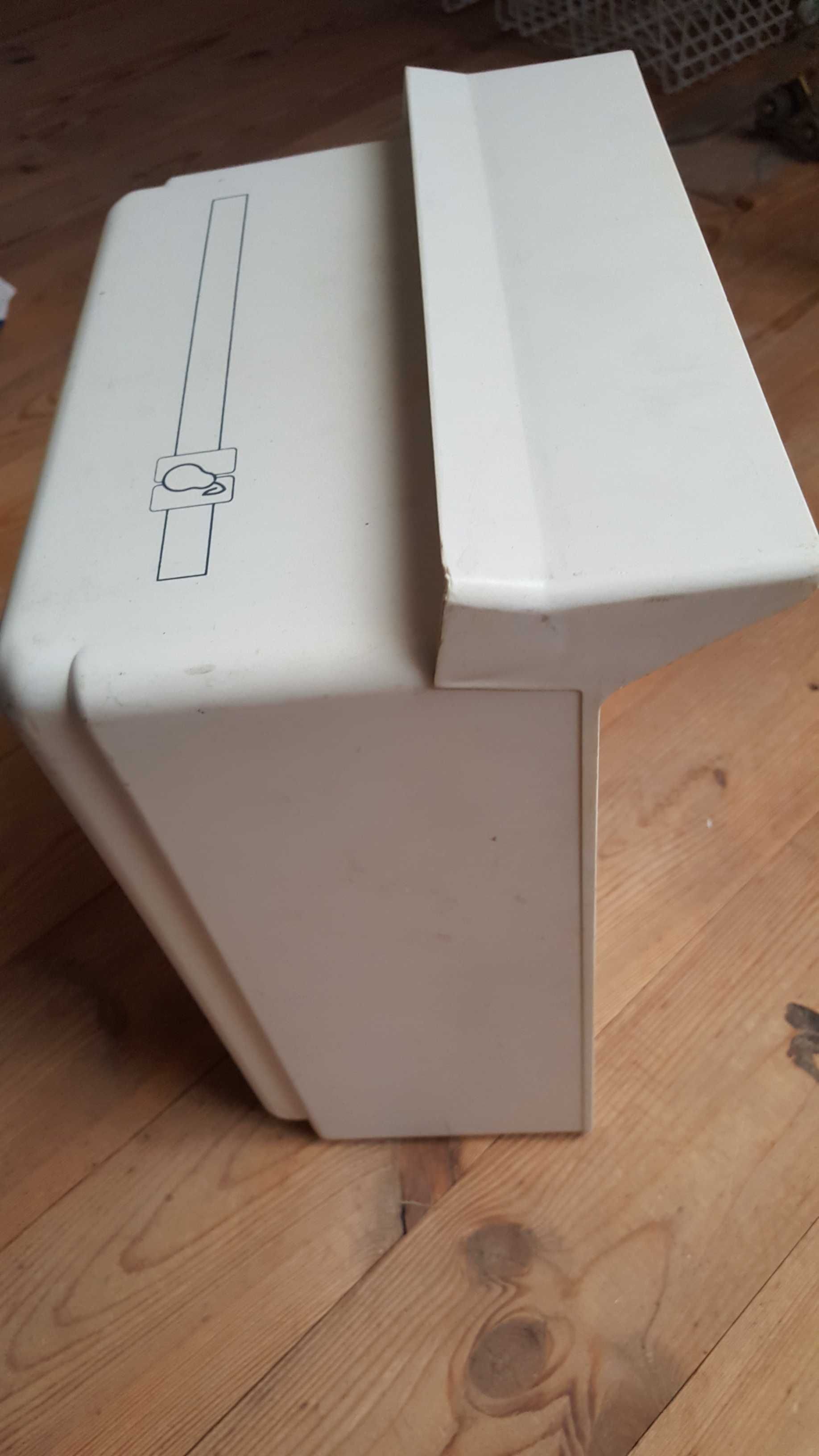 Pojemnik szuflada chłodziarki biały plastik wymiary 23x33x15 cm