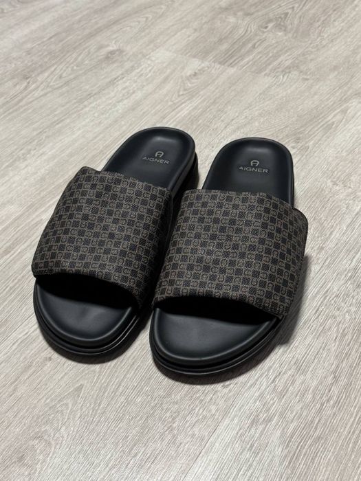 Продам мужские кожаные шлепки Aigner,размер 42