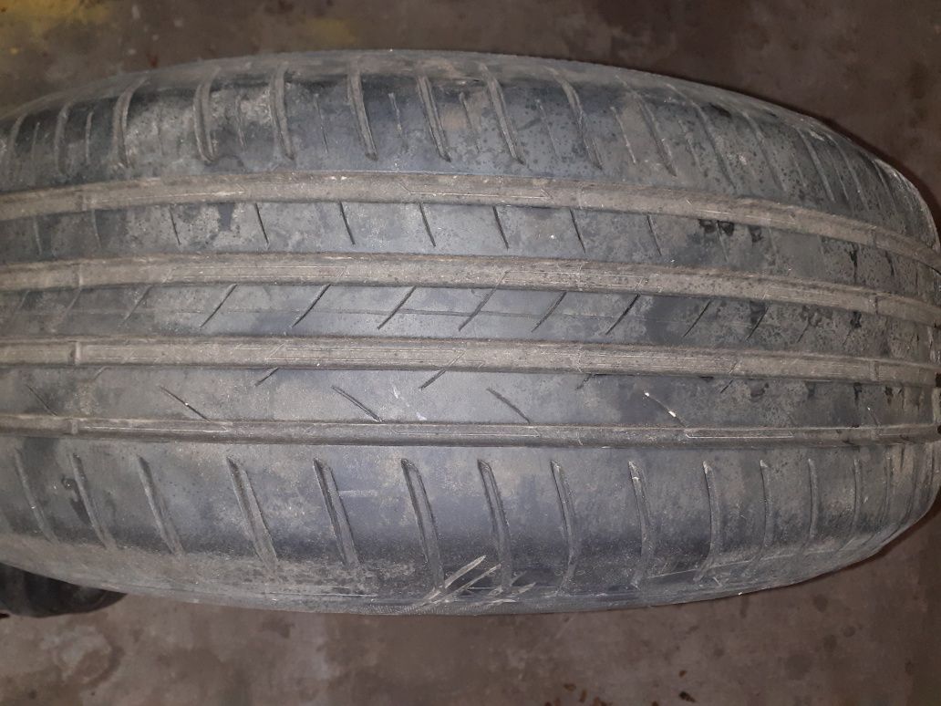 Автошина легкова 195/65 R15