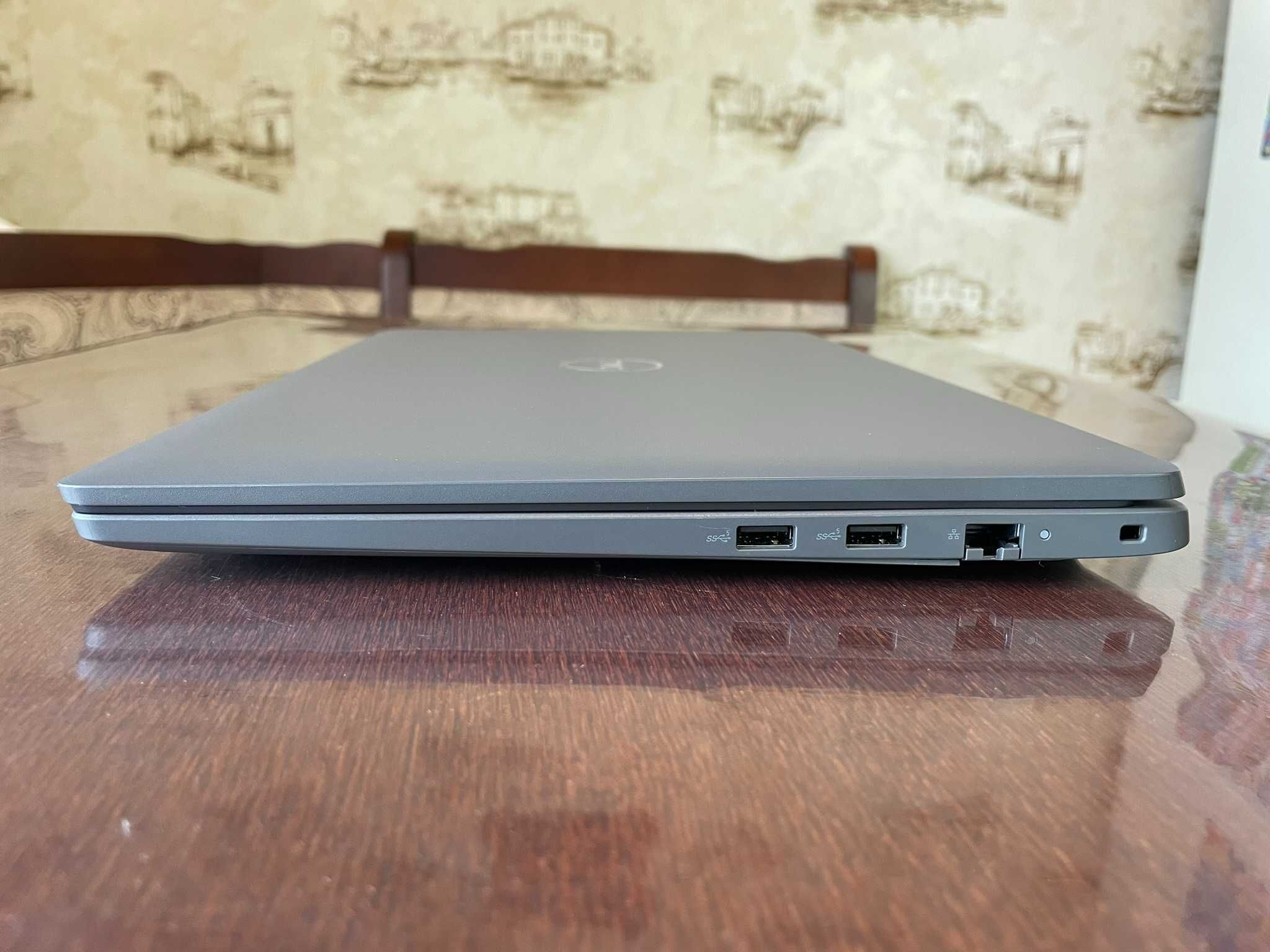 Ноутбук 15" FHD Dell Latitude 3540 (I7-1355U/16/SSD 256/Iris Xe)