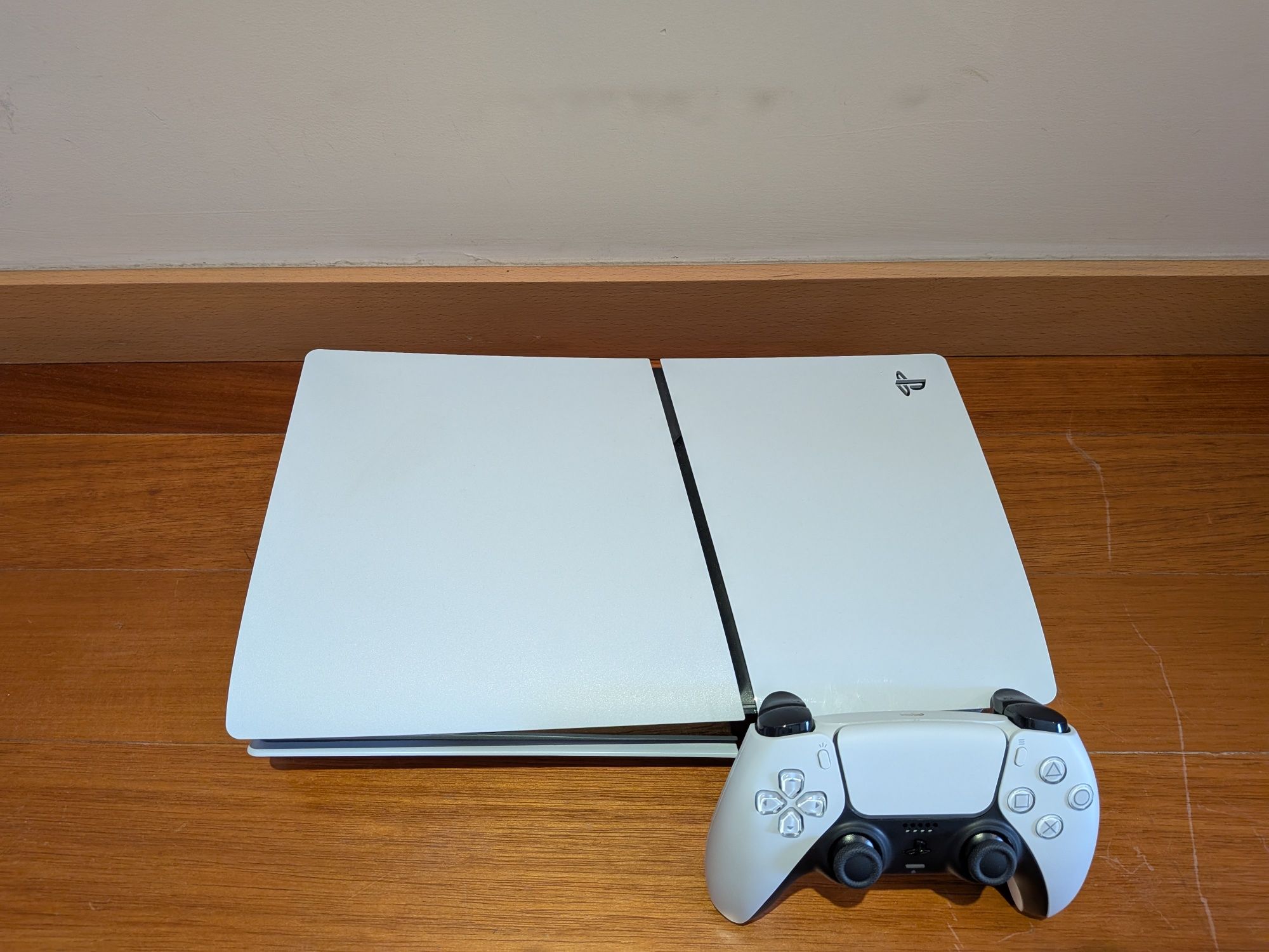 PS5 Slim Digital + Leitor de Disco PS5