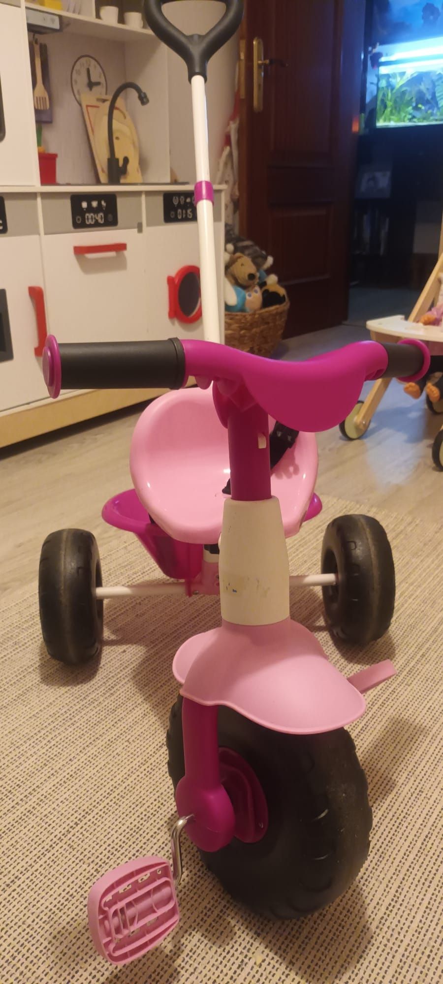 Triciclo para menina com pedais