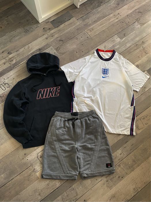 Bulk zestaw ubrań Nike bluza koszulka spodenki