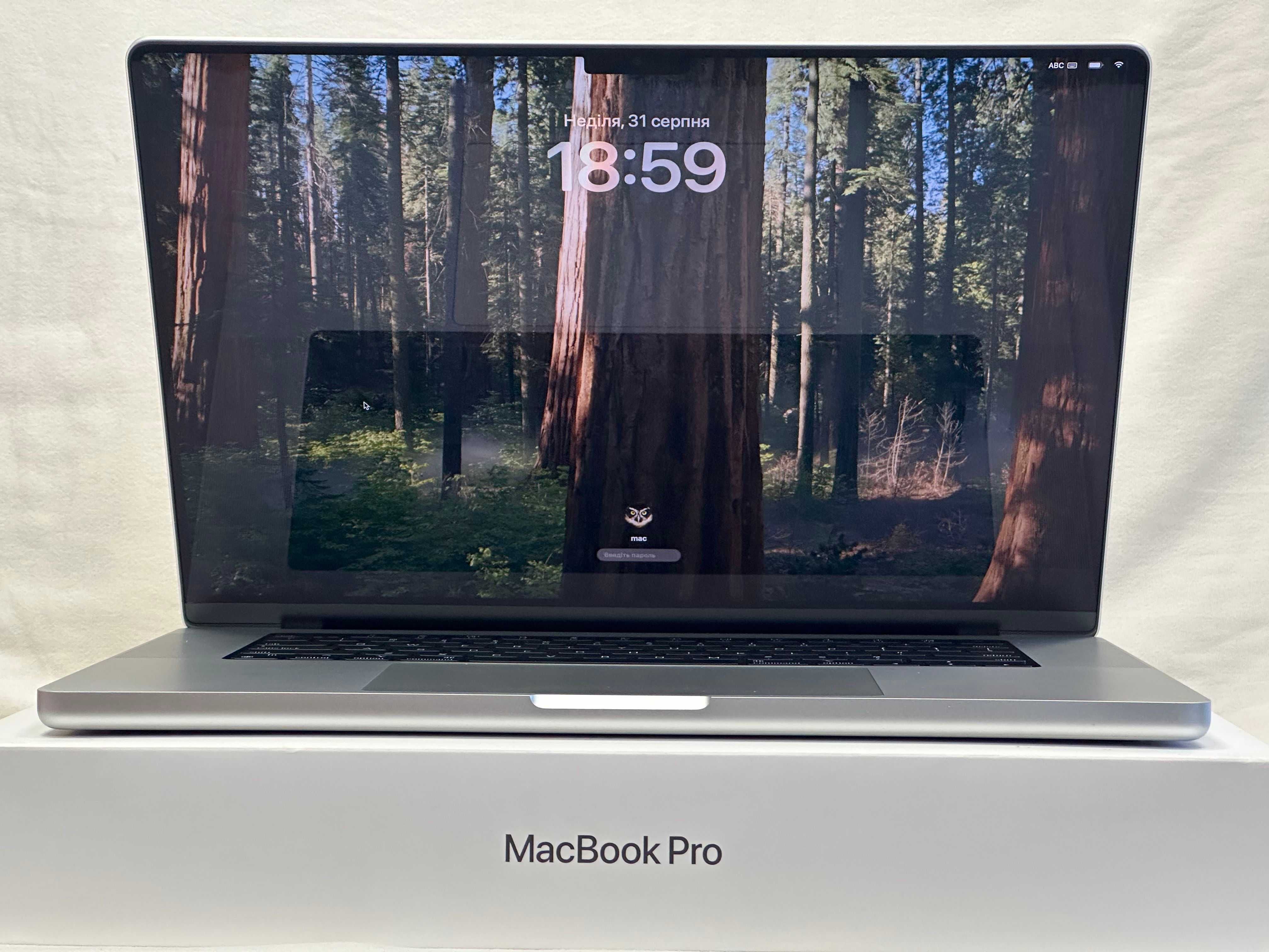 MacBook Pro 16.2”. 2021 M1 MAX-32core, 32RAM/1Tb SSD , Silver