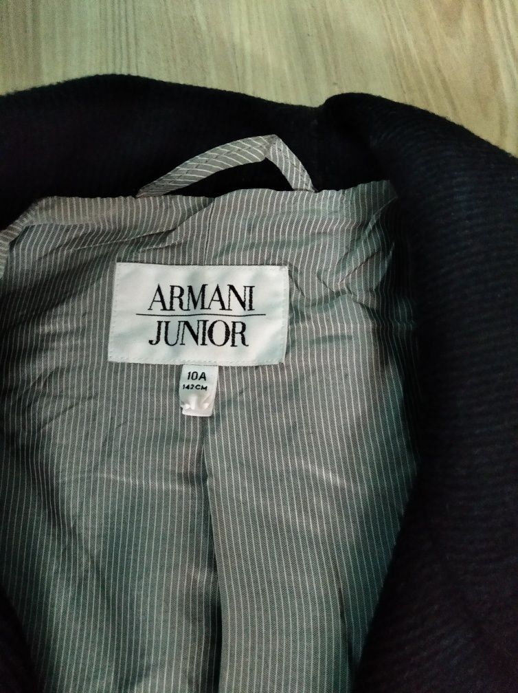 Демисезонный пиджак Armani junior, 146 см черного цвета,