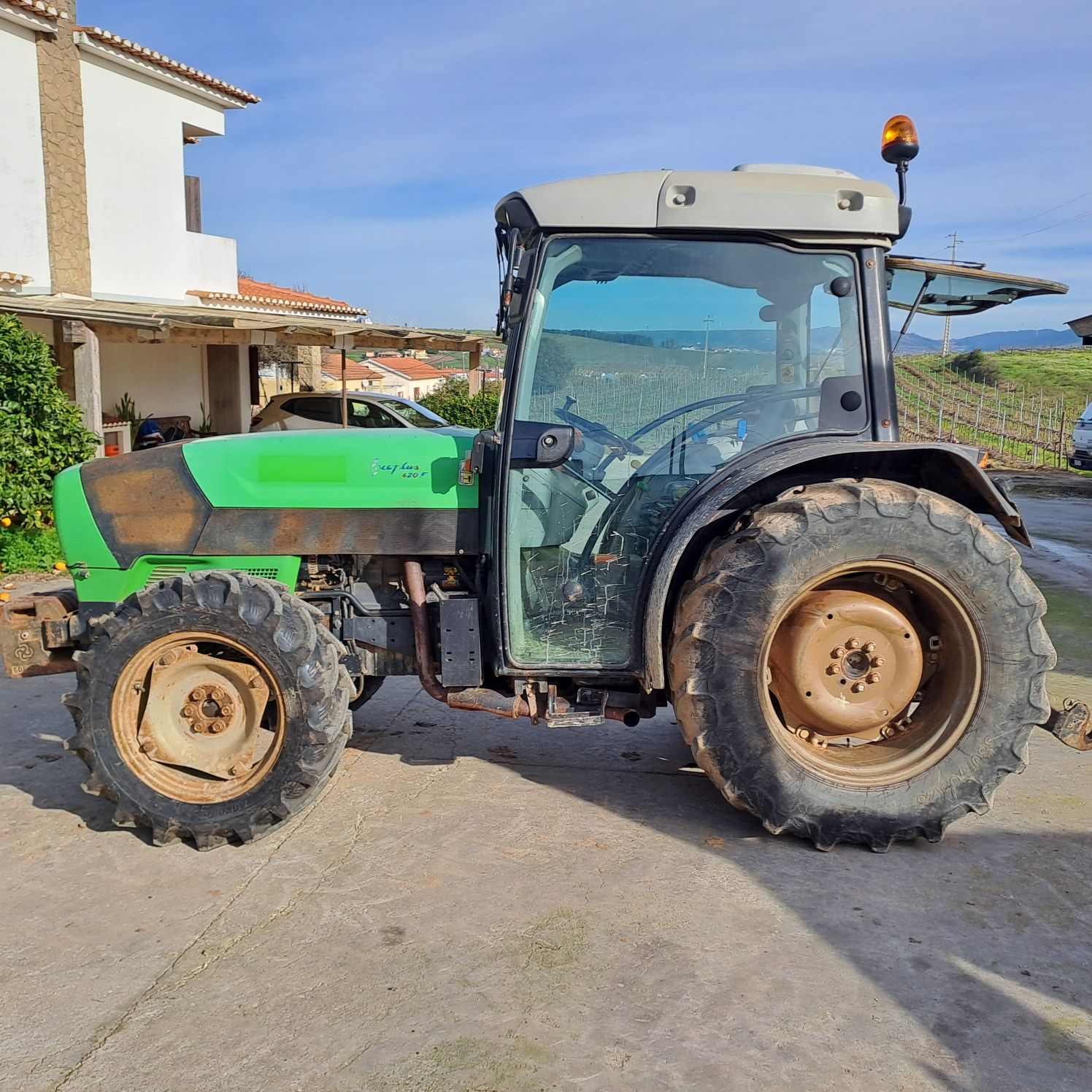 Trator deutz 420f 4x4