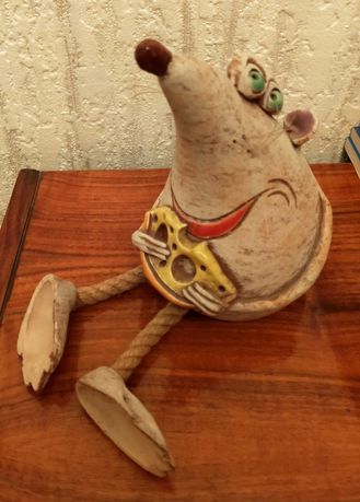 Копилка большая, скарбничка ручная работа керамика Крыса