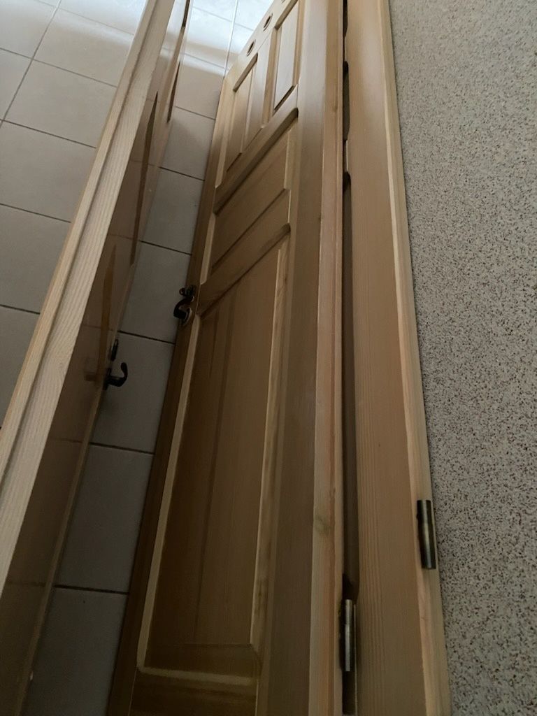Drzwi z litego drewna skrzydła