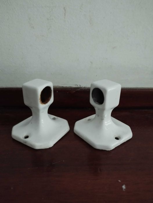 Suporte tualha esmalte antigo