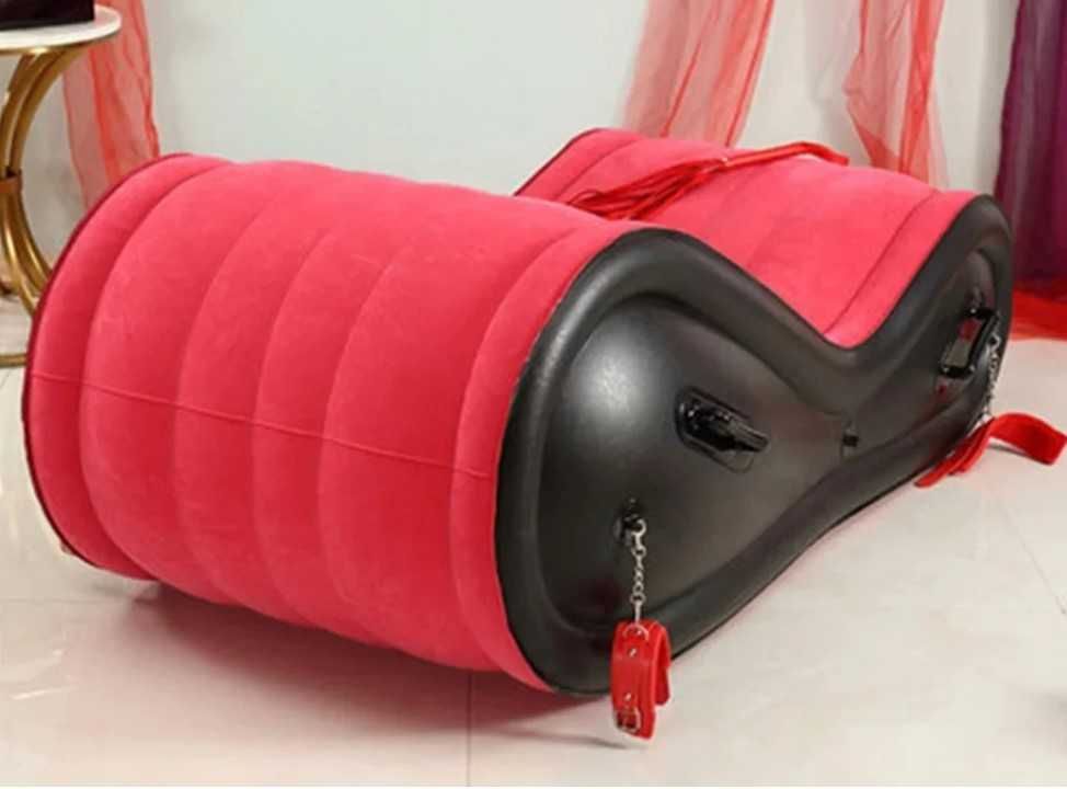 Sofa dmuchana koloru czerwonego