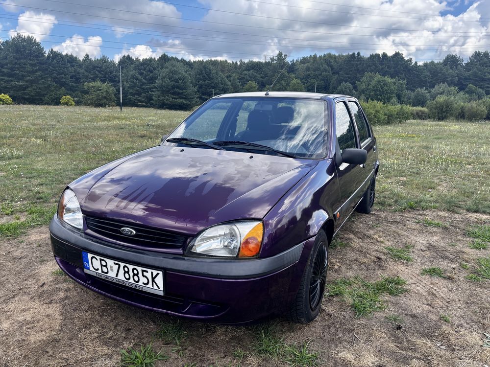 Ford Fiesta MK4 LIFT 2000 1,3 60KM benzyna śliwkowy