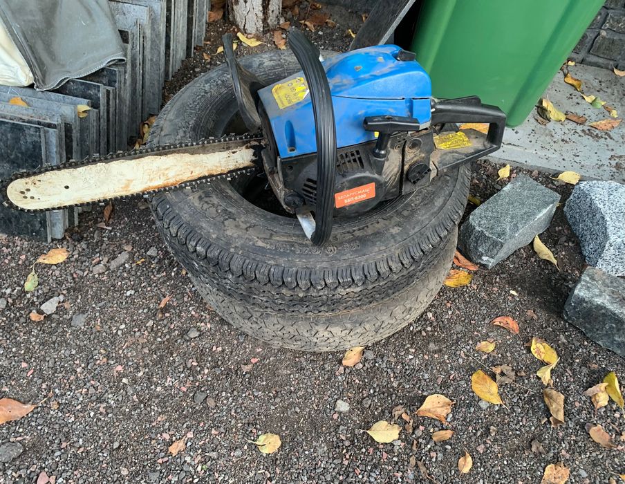 Продам бензопилу повністю робочу