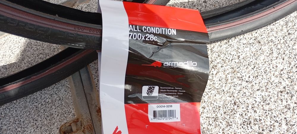 Specialized All Condition Armadillo 700C x 28 rigid road tyre
