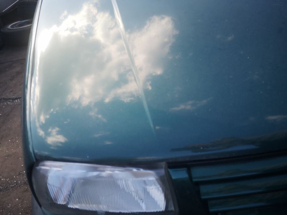 Volkswagen Vento A3 maska silnika LC6P