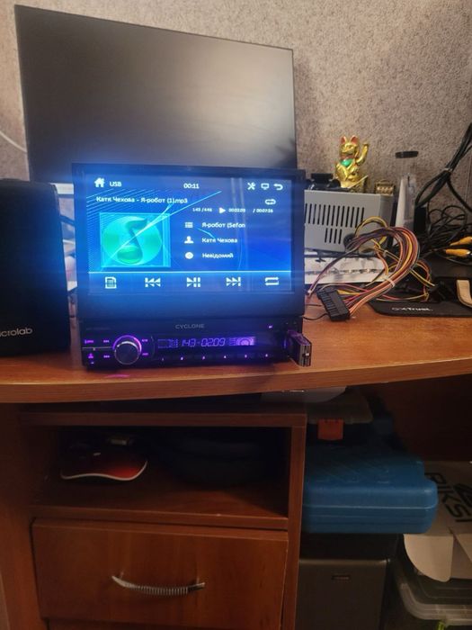 Продам магнитолу cyclone mp-7059gps
