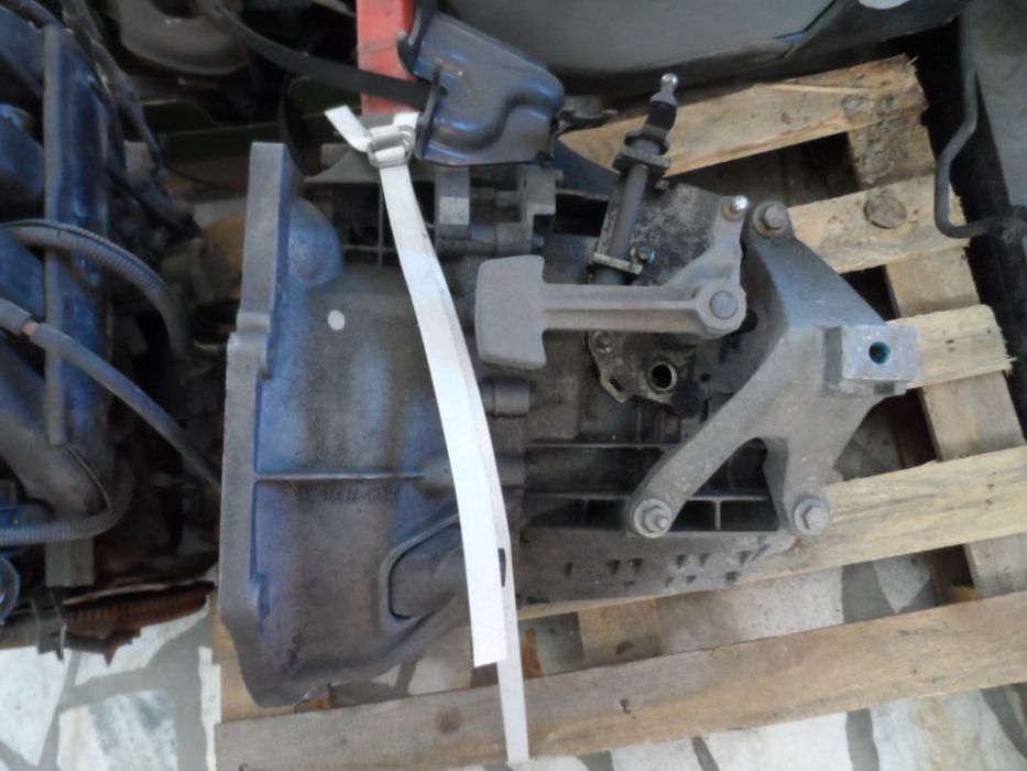 Ford Focus C Max MK2 1.6 TDCI skrzynia biegów