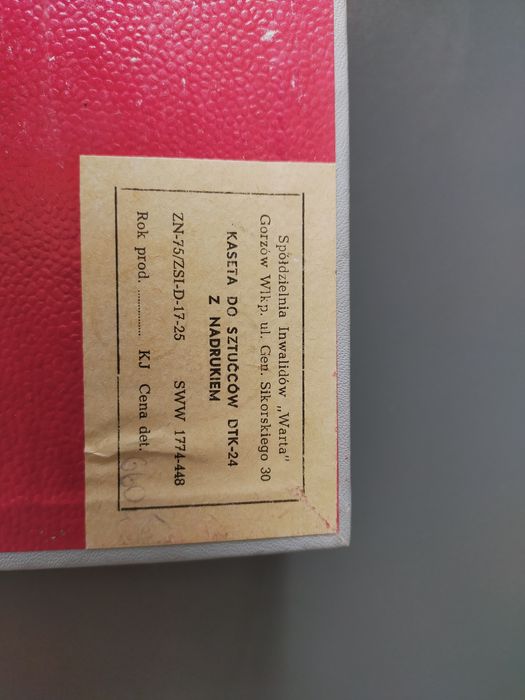 Zestaw sztućców Hefra Met 60 w walizce PRL