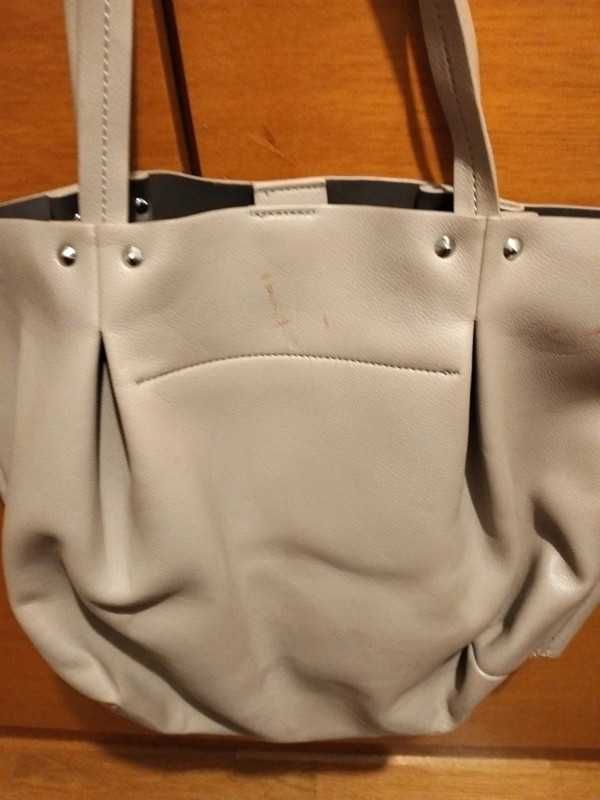 Torba typu shopper firmy Zara.