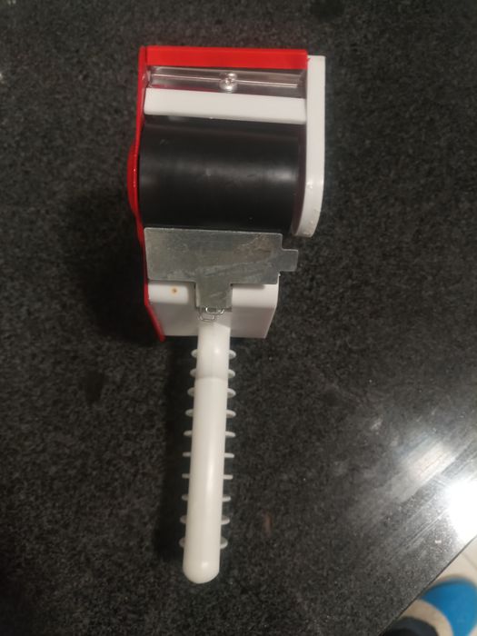 Dyspenzer do klejenia taśmą