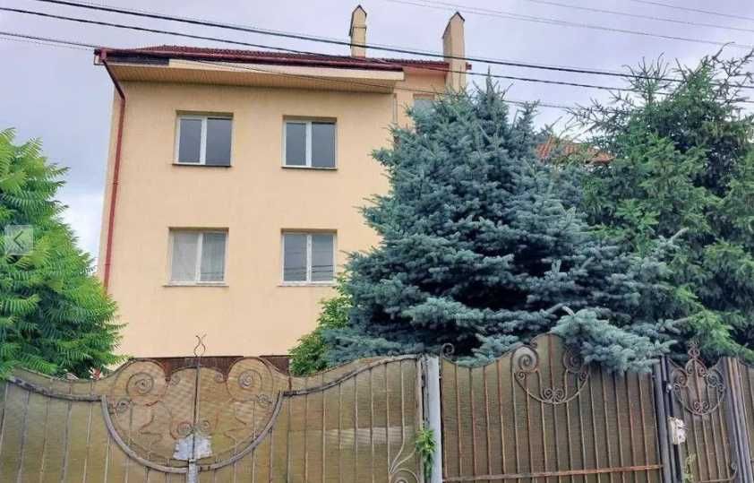 Продаж будинок 435 м², вул. Польова, м. Пустомити