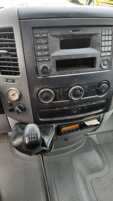 Sprinter 519 ciągnik siodłowy naczepa 3 osie