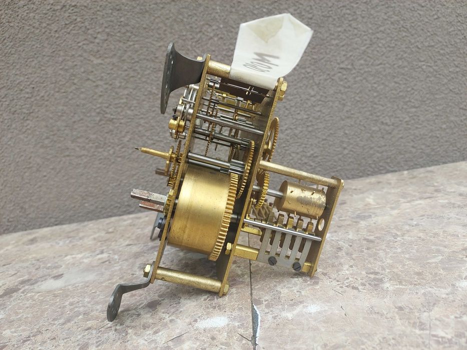 M090 Mechanizm starego zegara kwadransowy bufetowy kominkowy