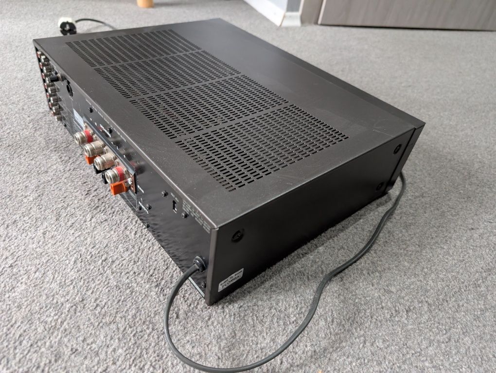 Wzmacniacz Technics su-v7