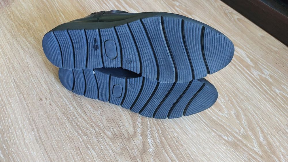 Черевики жіночі [ шкіра)-39р.