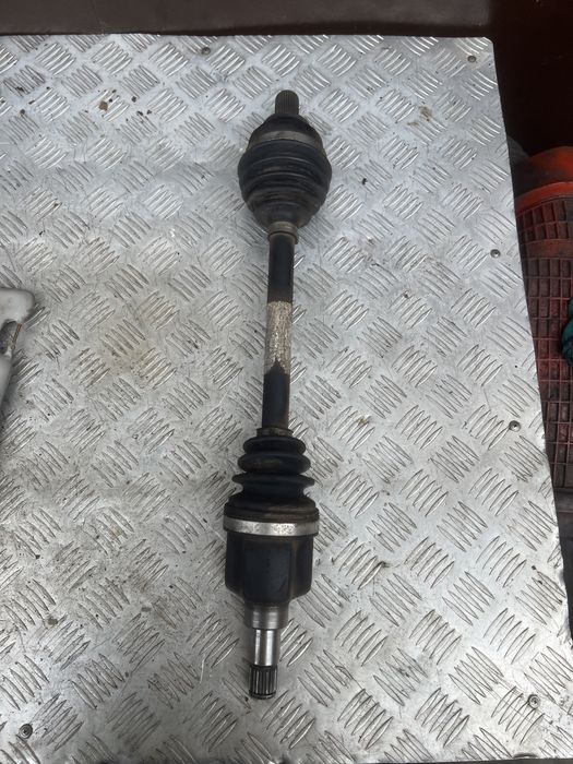 Полуось привод левый 18 бенз мкпп Форд си мах ford c-max c max год 07