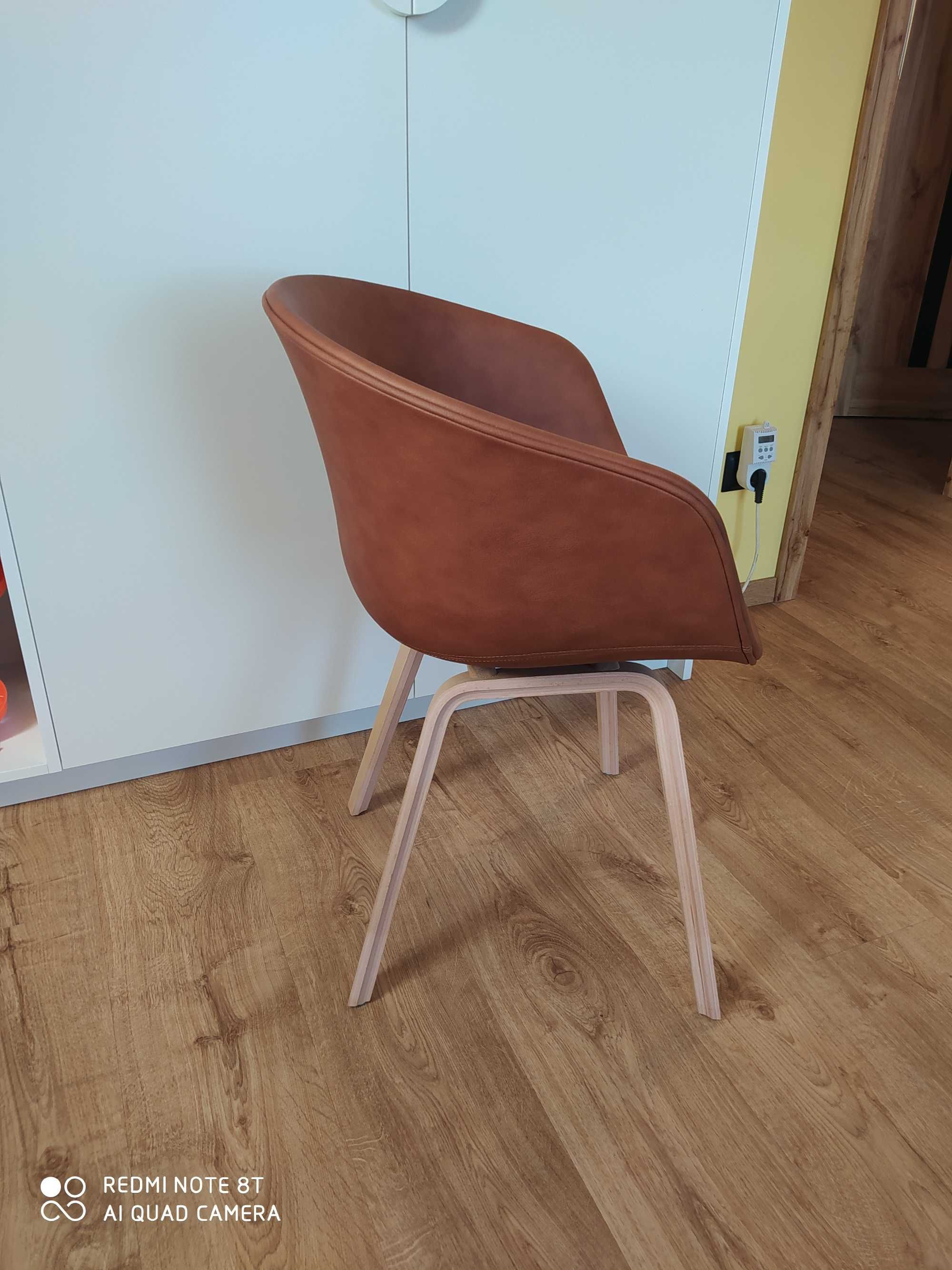 Krzesło AAC 23 Hay, Muuto, & tradition