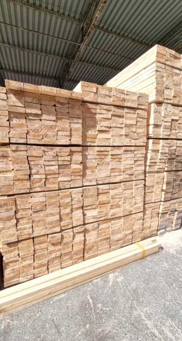 Продаж дошки бруса сосни пиломатеріалу якісного