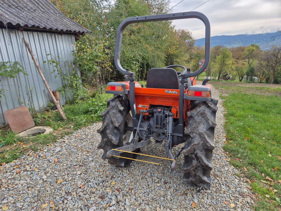 Sprzedam Mini Traktor Kubota GL 26 stan bardzo dobry 4x4 plug do snieg