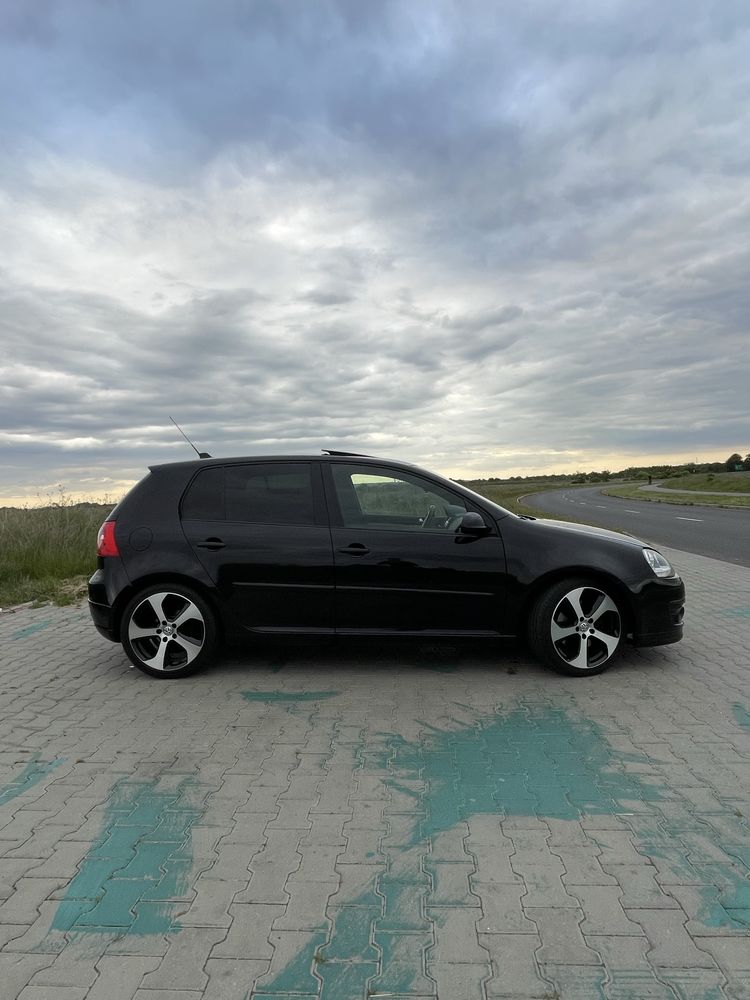 Golf 5 2.0TDI R-line WEBASTO