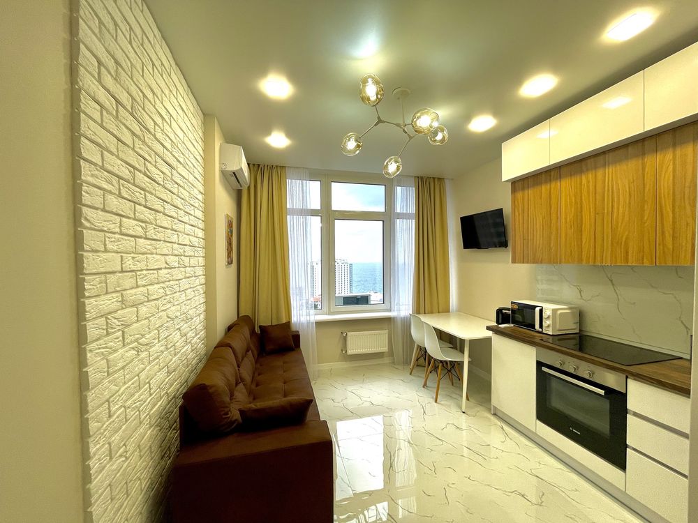 Аркадия 2 ком кв вид моря  ..Каманина 16а