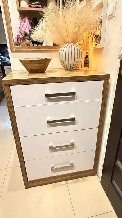 Komplet mebli do przedpokoju