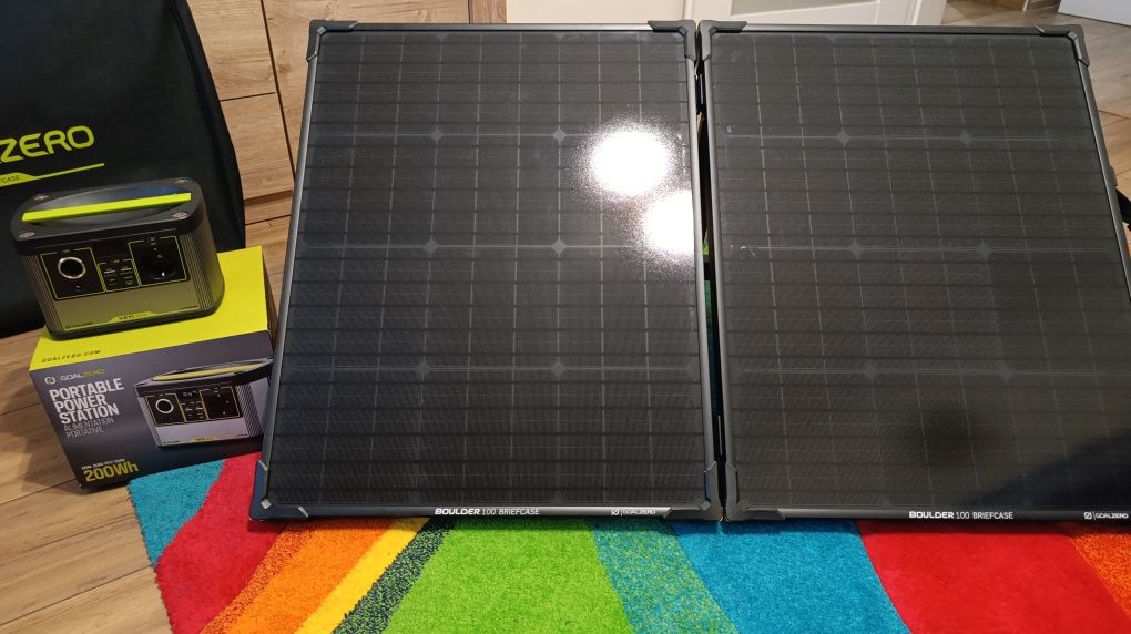 Stacja zasilania panel solarny yetti