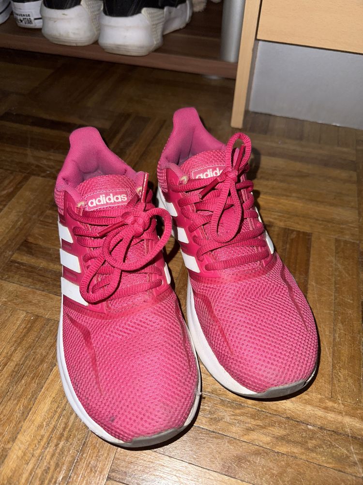 Sapatilhas Adidas, cor de rosa