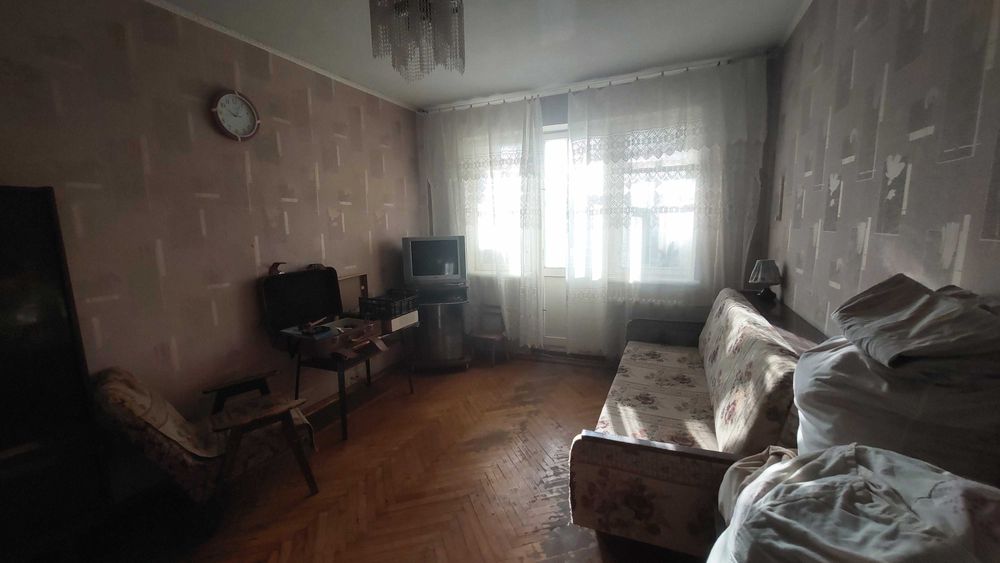 Продам 2к.квартиру м.Палац спорту ул Каденюка 13/3 ЦЕНА СНИЖЕНА