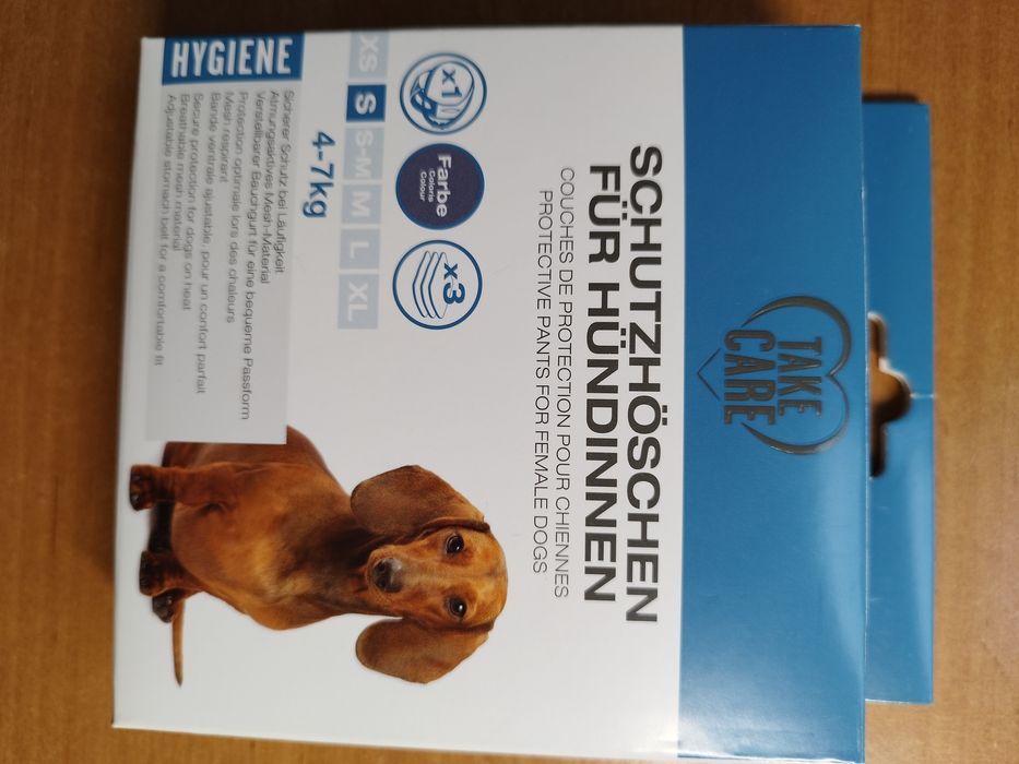 Majteczki dla suczki na cieczkę roz S