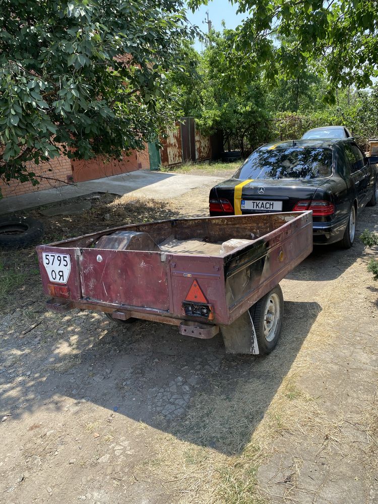 Продам прицеп с переоформлением
