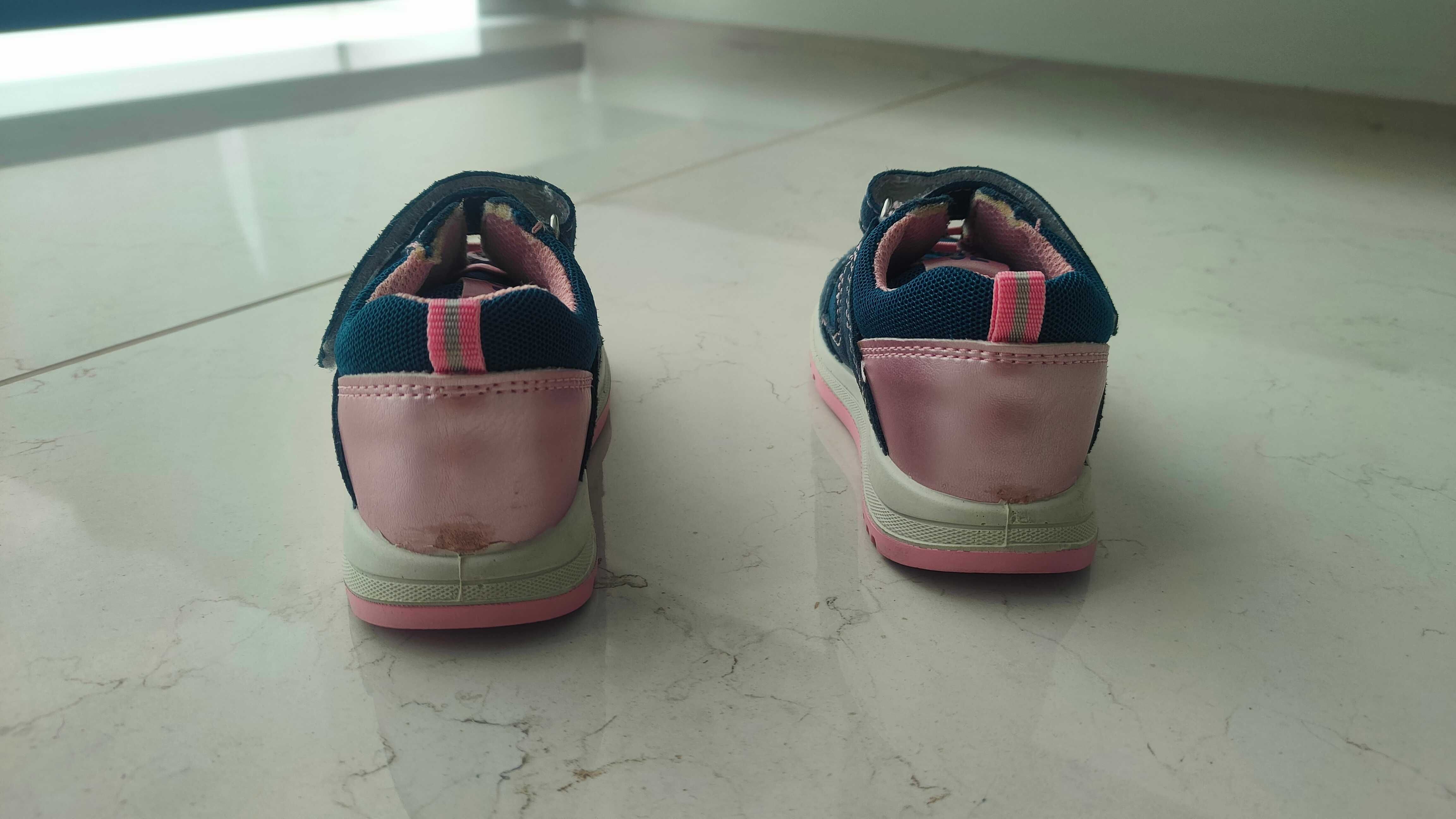 Buty dziecięce Primigi rozmiar 24
