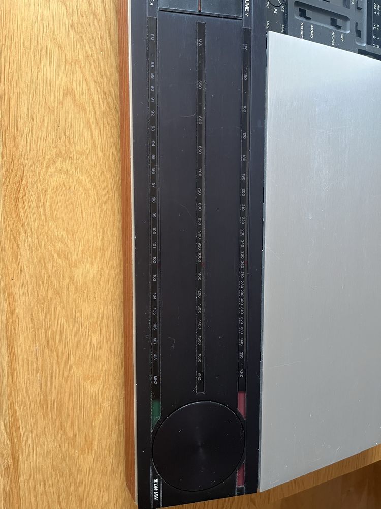 Amplituner Bang & Olufsen Beomaster 2200