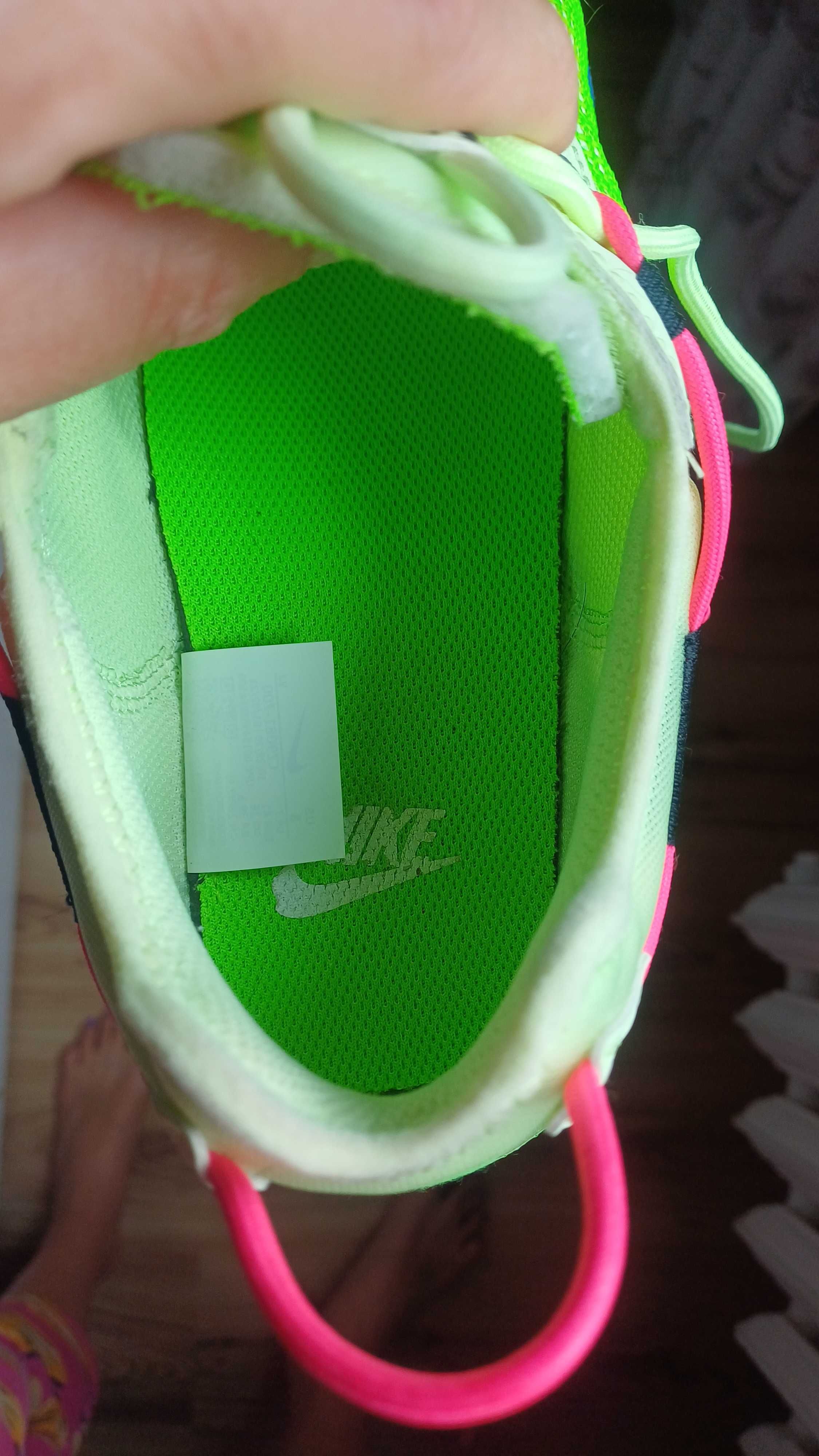 Buty Nike React Neon 41