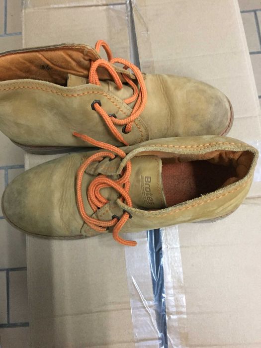 Botas para rapaz tamanho 36