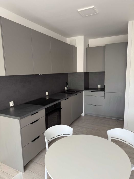 Do wynajęcia komfortowe 2-pokojowe mieszkanie z parkingiem podziemnym