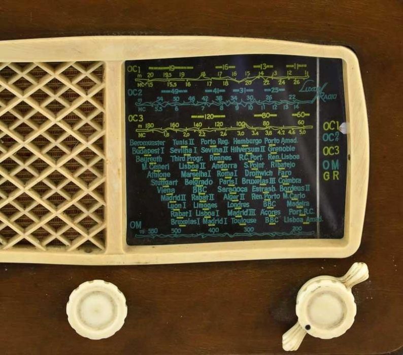 Radio a vávulas Luxor