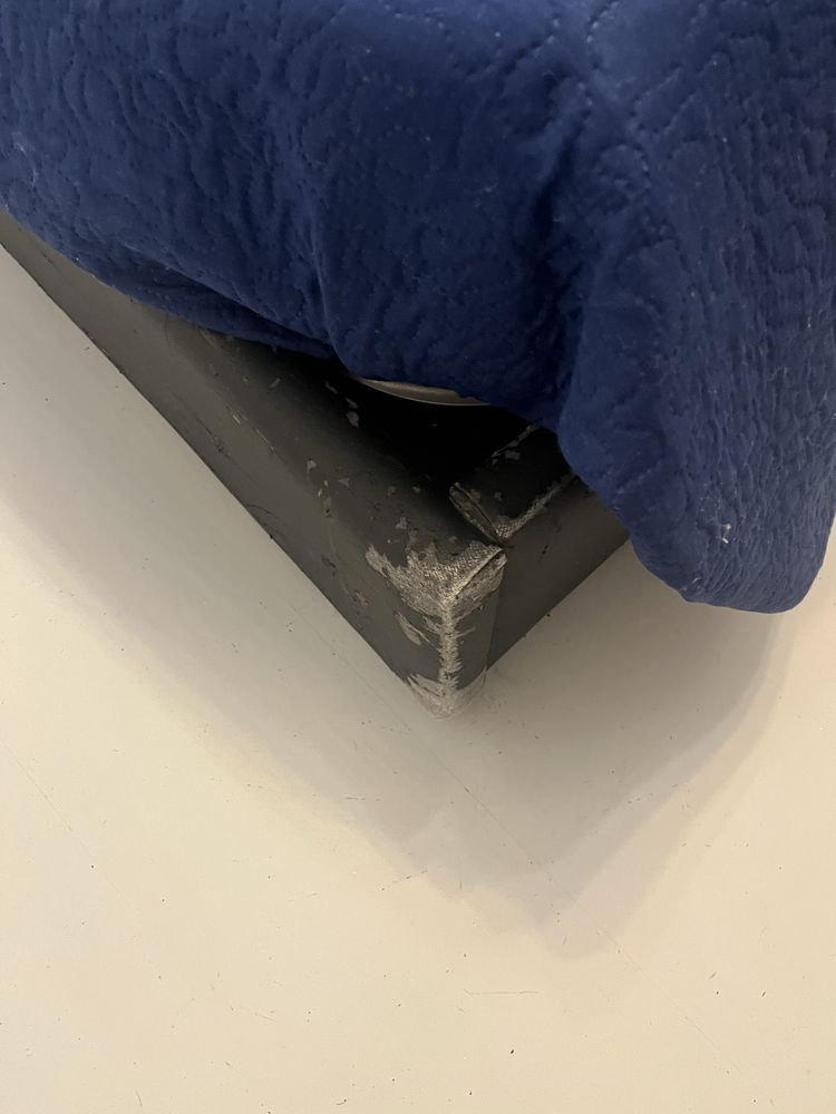 Cama de casal com estrado