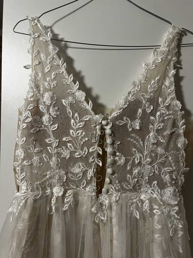 Suknia ślubna beżowo-biała rozmiar 38 ivory