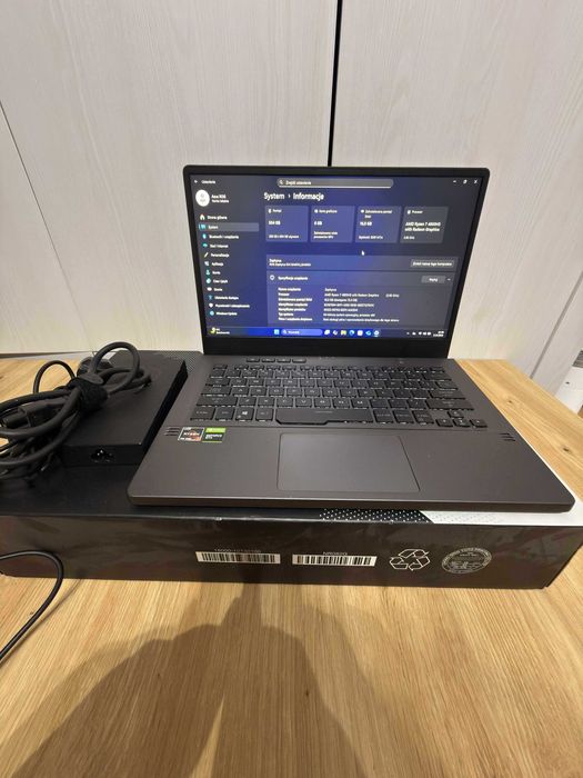 ASUS ROG Zephyrus G14 – LED klapa, Ryzen 7, 16/1TB, Dolby Atmos, igła!